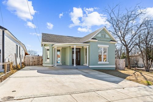 1018 Wyoming St, San Antonio, TX, 78203-1318 | Card Image