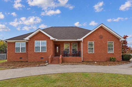 105 Apple Tree Way, Dalton, GA, 30721-7999 | Card Image