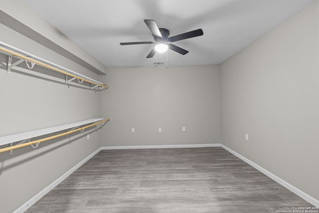 3041 Fm 3335, House other with 5 bedrooms, 3 bathrooms and null parking in Stockdale TX | Image 26