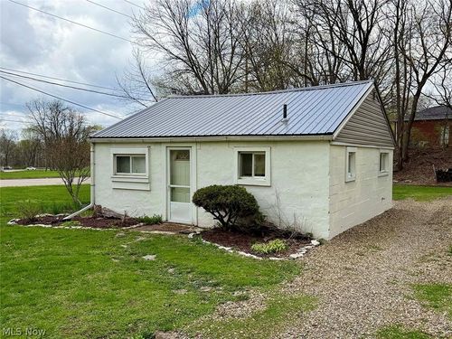 1610 Connecticut Ave Se, Massillon, OH, 44646-6970 | Card Image