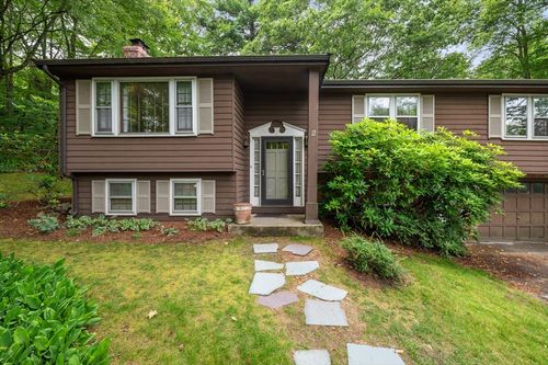 2 Browning Rd, Shrewsbury, MA, 01545-1401 | Card Image
