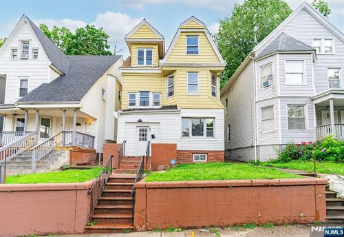 65 Grove St, Bloomfield, NJ, 07003-5641 | Card Image