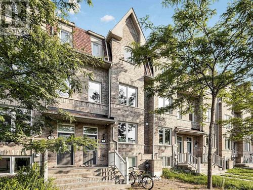 8 Zezel Way, Toronto (Dorset Park), ON, M1P0C3 | Card Image