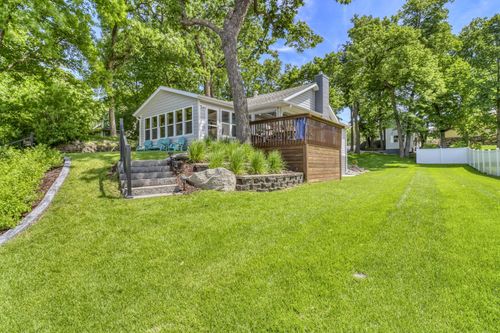 1324 E Shore Dr, Detroit Lakes, MN, 56501 | Card Image