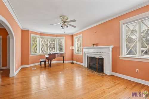 3529 Cole Dr, Baton Rouge, LA, 70806-5702 | Card Image