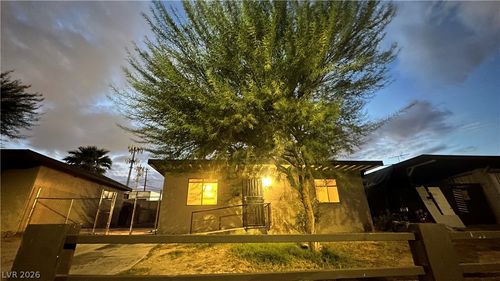 1649 Stocker St, North Las Vegas, NV, 89030-6870 | Card Image