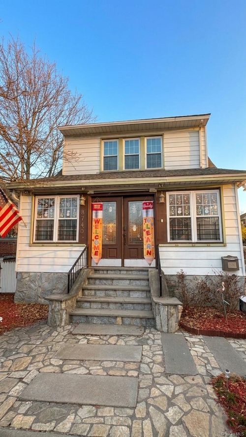 8740 188th St, Hollis, NY, 11423-1104 | Card Image