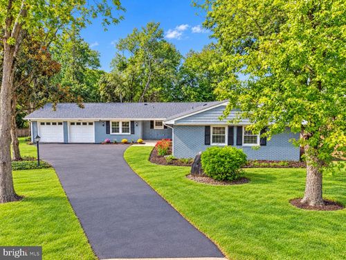 12811 Madeley Ct, FAIRFAX, VA, 22033-3131 | Card Image
