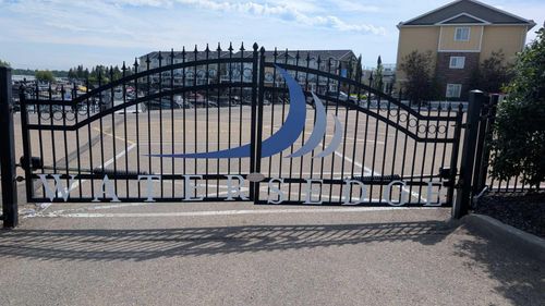 99-c-24-5230 Lakeshore Dr, Sylvan Lake, AB, T4S1E8 | Card Image
