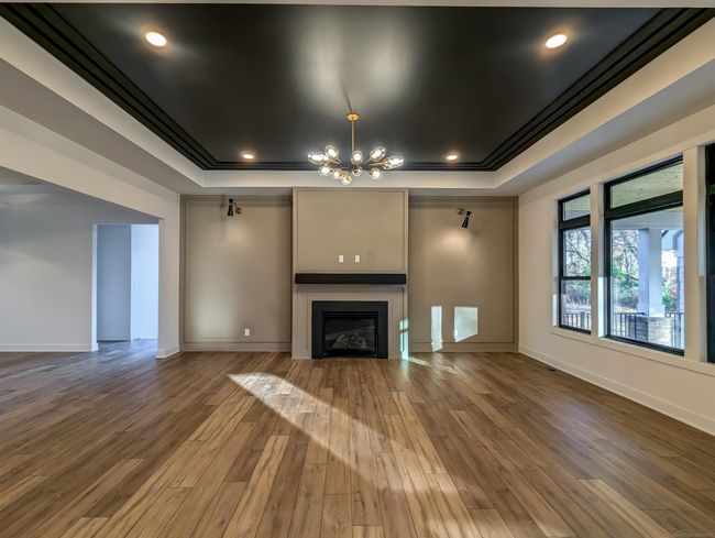 Family Room | Image 18