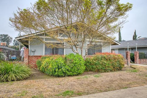 apt-o-1426 Church St, Kingsburg, CA, 93631-2407 | Card Image