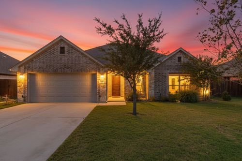 949 Avagail Ave, Springtown, TX, 76082-2333 | Card Image