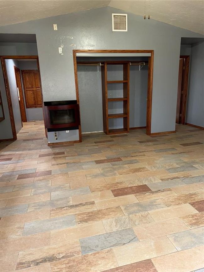 724 E 7 Th St, House other with 4 bedrooms, 2 bathrooms and null parking in Olustee OK | Image 7