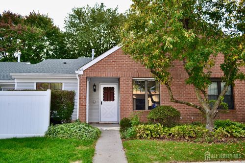 329-329 Wycoff Way W, East Brunswick, NJ, 08816-5656 | Card Image