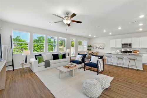 10207 Buster Dr, Austin, TX, 78748-4112 | Card Image