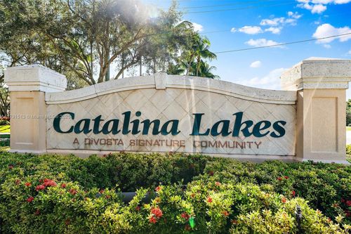 223 Fortuna Dr, Palm Beach Gardens, FL, 33410-4317 | Card Image