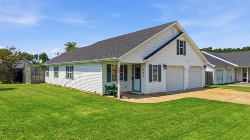 602 Colony Cir, Fort Oglethorpe, GA, 30742-3975 | Card Image