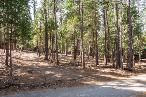1 Koon Hollar Rd, Yosemite National Park, CA, 95389 | Card Image