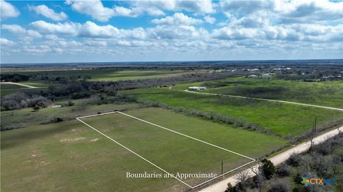 2 Mulecreek Rd, Harwood, TX, 78632 | Card Image