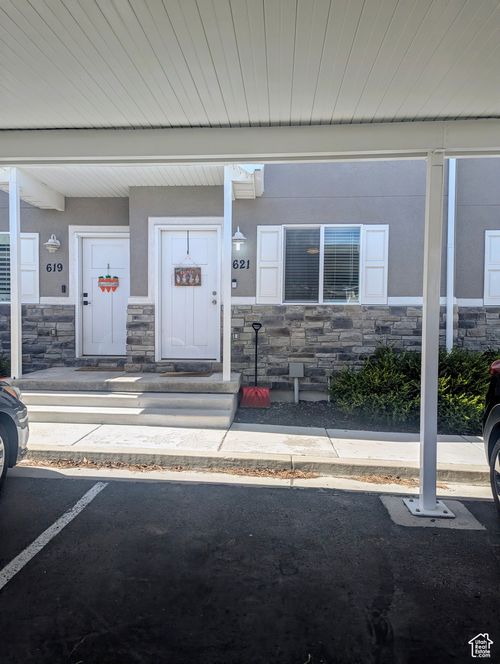621 Shay Ln, Tooele, UT, 84074-1383 | Card Image