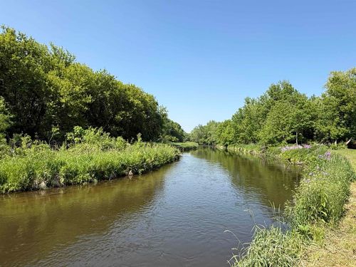 5329 E County Road J, Clinton, WI, 53525-8829 | Card Image