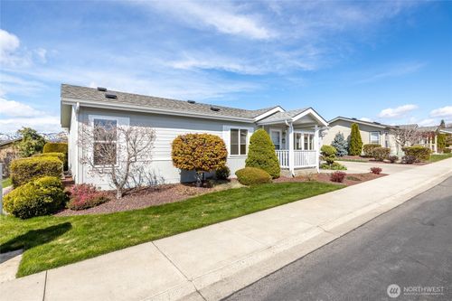 526 Monterey Dr, East Wenatchee, WA, 98802-8428 | Card Image