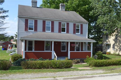 38 Middle Row, Crabtree, PA, 15624-1008 | Card Image