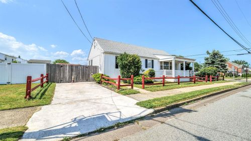 400 N Derby Ave, Ventnor City, NJ, 08406-1756 | Card Image