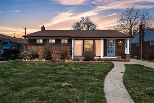 15226 Cook St, Southgate, MI, 48195-2121 | Card Image