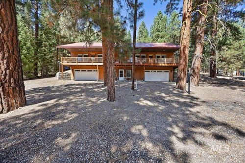 4389 N Pine Featherville Rd, Featherville, ID, 83647-5390 | Card Image