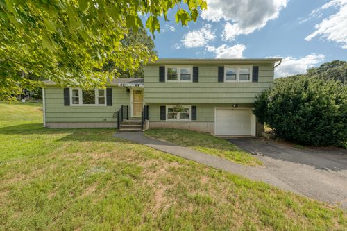 14 Huntington Cir, Southington, CT, 06489-4321 | Card Image