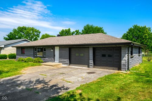 2230 Sims Drive, Columbus, IN, 47203 | Card Image