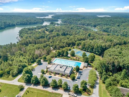 304 Wood Bluff Cir, Westminster, SC, 29693-6661 | Card Image
