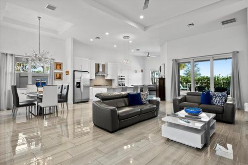 12454 Nautilus Cir, Palm Beach Gardens, FL, 33412-2488 | Card Image