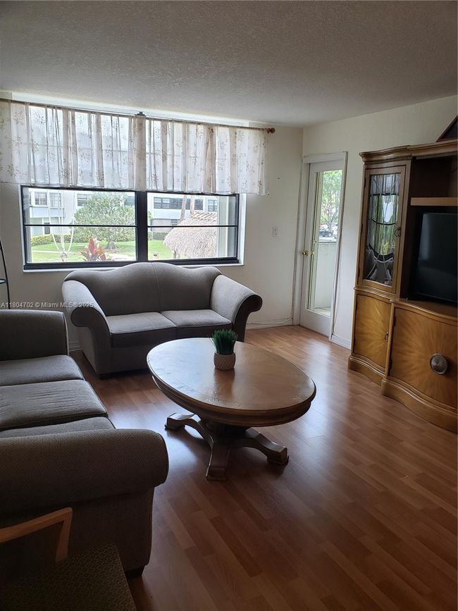 APT-203 - 10852 Sw 88 Th St, Condo with 2 bedrooms, 2 bathrooms and null parking in Miami FL | Image 9