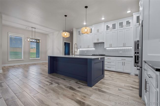 714 Prairie View Rd, House other with 4 bedrooms, 3 bathrooms and null parking in Ardmore OK | Image 5