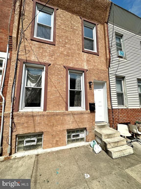 Mcclellan St, Philadelphia, PA 19145