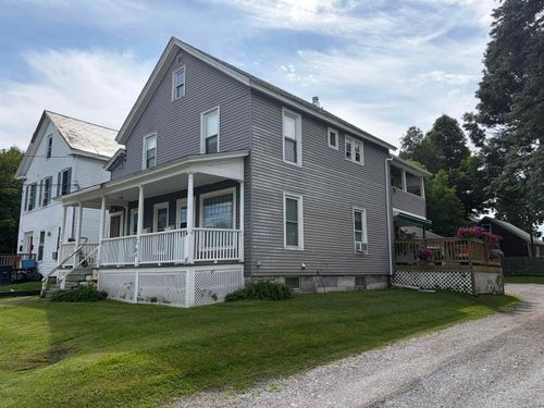 84 Crescent St, Rutland, VT, 05701-3129 | Card Image