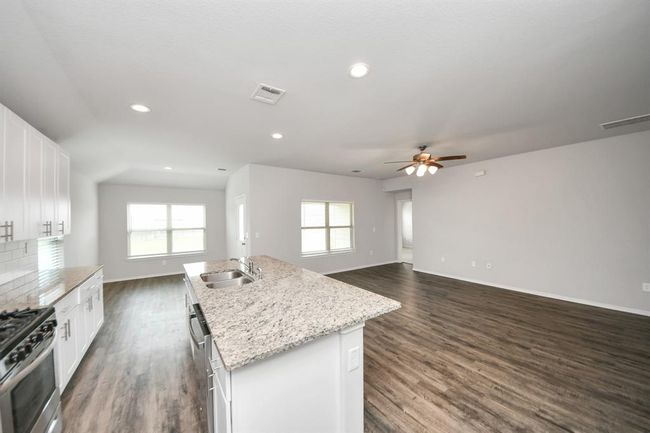 20715 Southern Woods Dr, House other with 4 bedrooms, 3 bathrooms and 2 parking in New Caney TX | Image 21