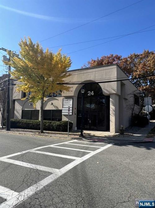 24 W Emerson Plaza, Emerson, NJ, 07630 | Card Image