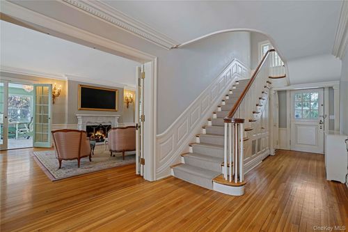 650 Ely Ave, Pelham, NY, 10803-2402 | Card Image