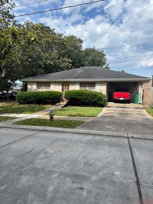 305 Lilac St, Metairie, LA, 70005-1745 | Card Image