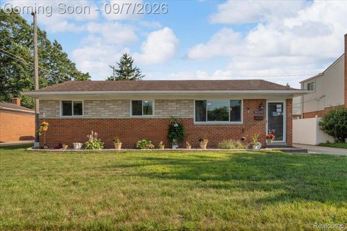 36255 Canyon Dr, Westland, MI, 48186-4161 | Card Image