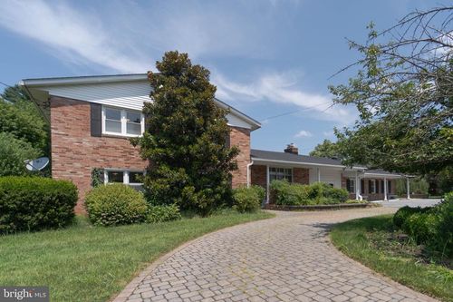 610 Valley Brook Dr, Silver Spring, MD, 20904-2954 | Card Image