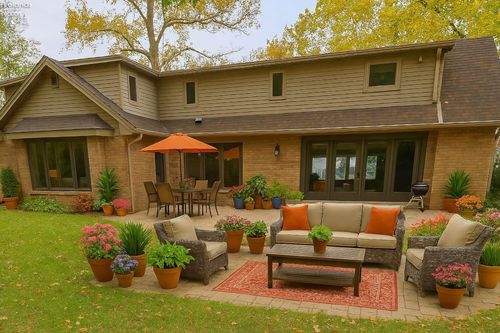 2185 N Carriage Ln, Port Clinton, OH, 43452-2911 | Card Image