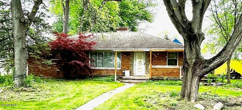 1009 Nela Pkwy, Toledo, OH, 43615-6851 | Card Image