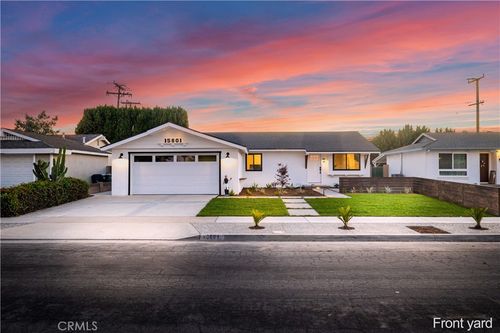 15801 Carrie Ln, Huntington Beach, CA, 92647-2878 | Card Image