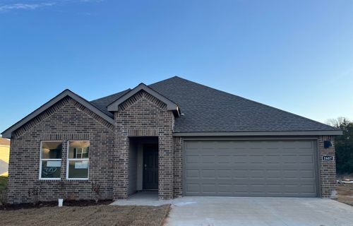 1607 Ridgefield Cir, Searcy, AR, 72143-6039 | Card Image