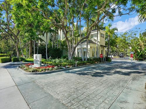 413-2233 Martin, Irvine, CA, 92612-1417 | Card Image