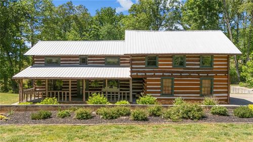 9584 Creek Farm Rd, Tobaccoville, NC, 27050-9811 | Card Image